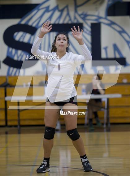 Thumbnail 2 in Cantwell-Sacred Heart vs Holy Family photogallery.