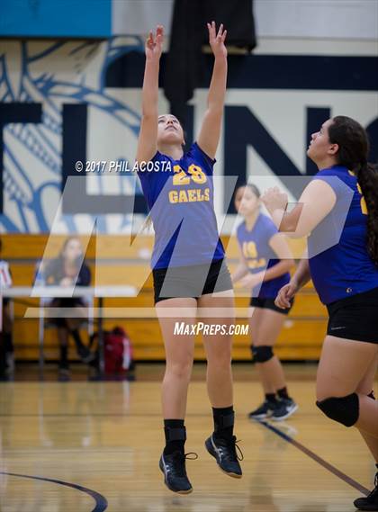 Thumbnail 1 in Cantwell-Sacred Heart vs Holy Family photogallery.