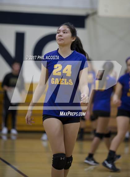 Thumbnail 3 in Cantwell-Sacred Heart vs Holy Family photogallery.