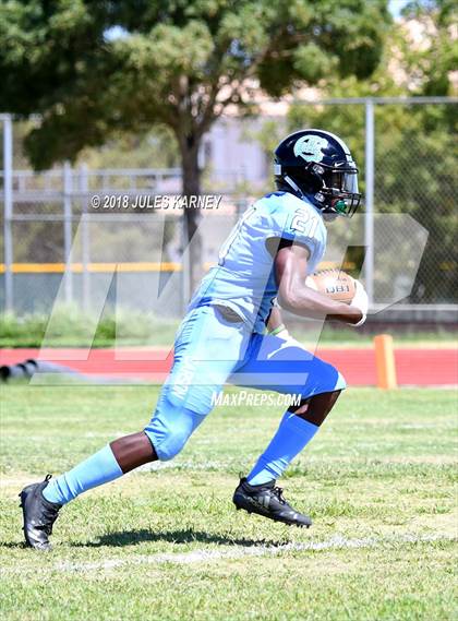 Thumbnail 3 in Farrington vs Carson (Polynesian Football Classic) photogallery.