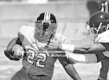 Thumbnail 3 in Farrington vs Carson (Polynesian Football Classic) photogallery.