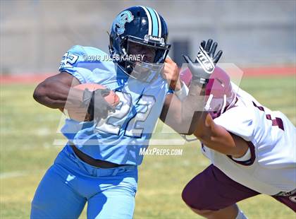 Thumbnail 2 in Farrington vs Carson (Polynesian Football Classic) photogallery.