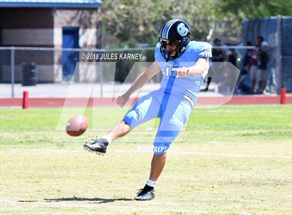 Thumbnail 2 in Farrington vs Carson (Polynesian Football Classic) photogallery.