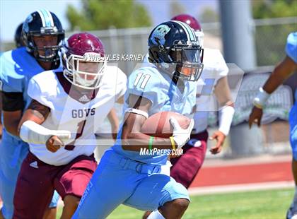 Thumbnail 1 in Farrington vs Carson (Polynesian Football Classic) photogallery.