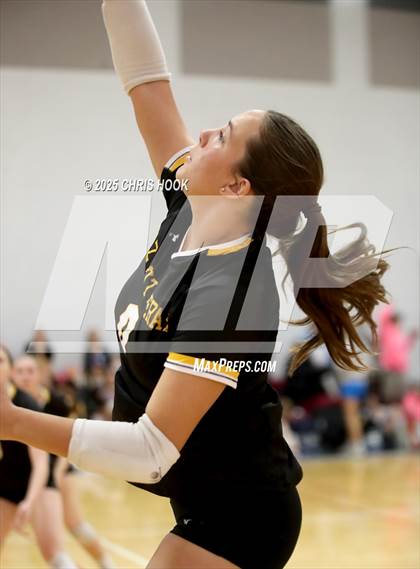 Thumbnail 3 in Combs vs Arizona Lutheran Academy (Florence Invitational) photogallery.