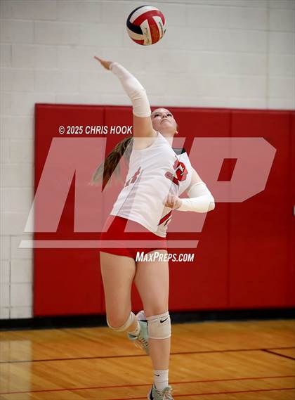 Thumbnail 2 in Combs vs Arizona Lutheran Academy (Florence Invitational) photogallery.