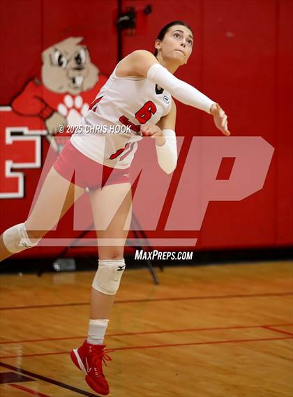 Thumbnail 3 in Combs vs Arizona Lutheran Academy (Florence Invitational) photogallery.