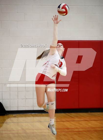 Thumbnail 3 in Combs vs Arizona Lutheran Academy (Florence Invitational) photogallery.