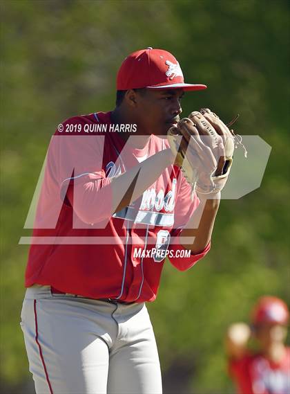 Thumbnail 3 in Kenwood v Chicago Mt. Carmel (IHSA 4A Regional Semifinal) photogallery.