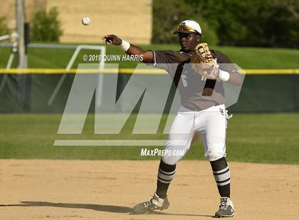 Thumbnail 3 in Kenwood v Chicago Mt. Carmel (IHSA 4A Regional Semifinal) photogallery.