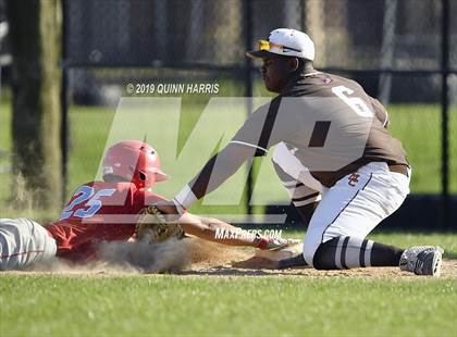 Thumbnail 3 in Kenwood v Chicago Mt. Carmel (IHSA 4A Regional Semifinal) photogallery.