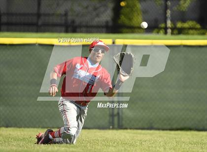 Thumbnail 3 in Kenwood v Chicago Mt. Carmel (IHSA 4A Regional Semifinal) photogallery.