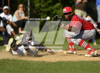 Thumbnail 2 in Kenwood v Chicago Mt. Carmel (IHSA 4A Regional Semifinal) photogallery.