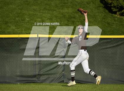 Thumbnail 2 in Kenwood v Chicago Mt. Carmel (IHSA 4A Regional Semifinal) photogallery.