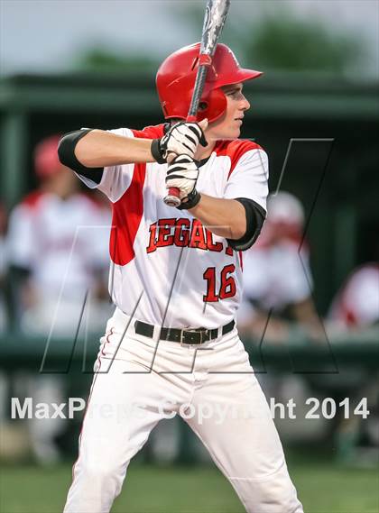 Thumbnail 3 in Mansfield Legacy vs Hallsville (UIL 4A Region II Playoff) photogallery.