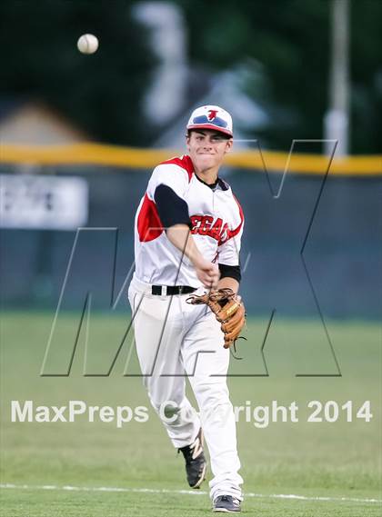 Thumbnail 3 in Mansfield Legacy vs Hallsville (UIL 4A Region II Playoff) photogallery.