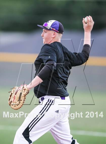 Thumbnail 1 in Mansfield Legacy vs Hallsville (UIL 4A Region II Playoff) photogallery.