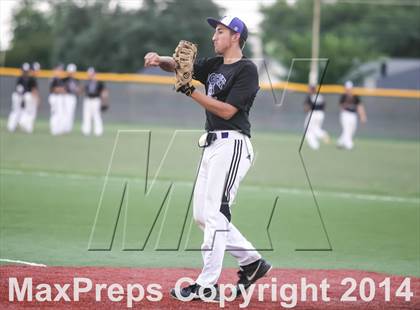 Thumbnail 2 in Mansfield Legacy vs Hallsville (UIL 4A Region II Playoff) photogallery.