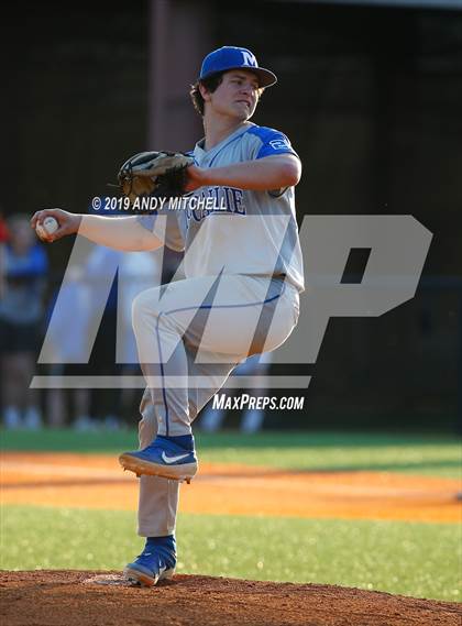 Thumbnail 2 in Baylor @ McCallie photogallery.