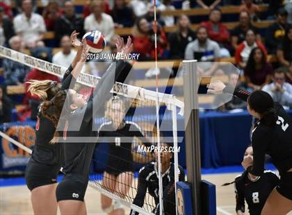 Thumbnail 3 in Central @ Mater Dei (CIF State Open Division Final) photogallery.