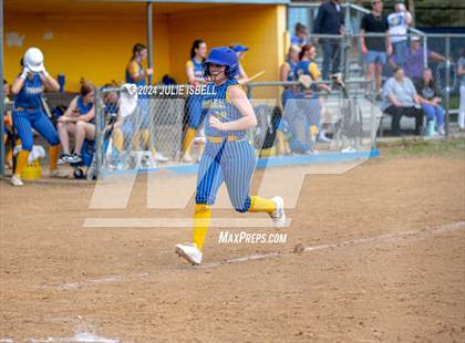Thumbnail 3 in Evadale vs West Orange Stark (Evadale Tournament) photogallery.