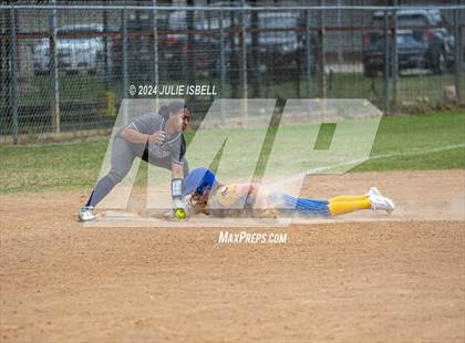 Thumbnail 1 in Evadale vs West Orange Stark (Evadale Tournament) photogallery.