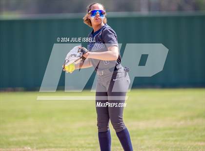 Thumbnail 2 in Evadale vs West Orange Stark (Evadale Tournament) photogallery.