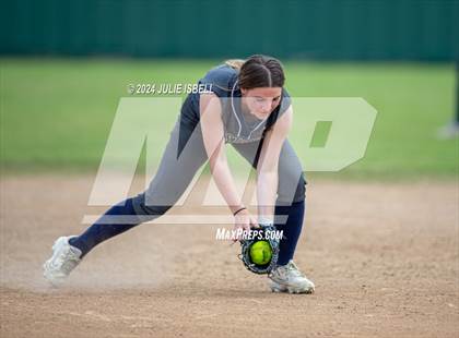 Thumbnail 1 in Evadale vs West Orange Stark (Evadale Tournament) photogallery.