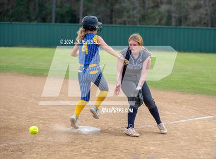 Thumbnail 3 in Evadale vs West Orange Stark (Evadale Tournament) photogallery.