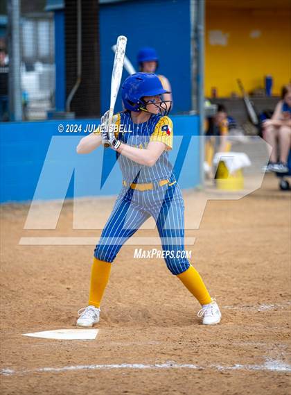 Thumbnail 2 in Evadale vs West Orange Stark (Evadale Tournament) photogallery.