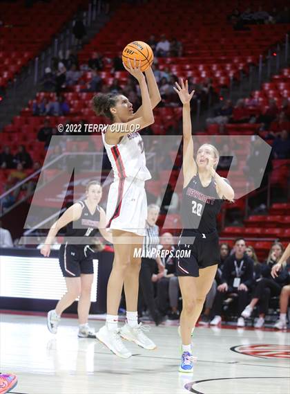 Thumbnail 2 in Viewmont vs. Bountiful (UHSAA 5A Quarterfinal) photogallery.