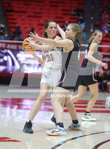 Thumbnail 3 in Viewmont vs. Bountiful (UHSAA 5A Quarterfinal) photogallery.