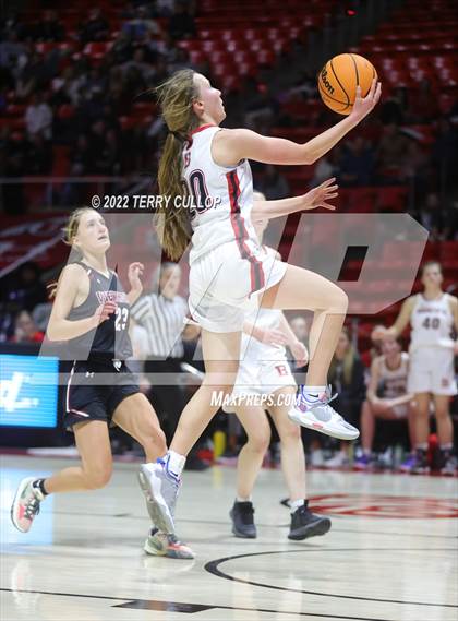 Thumbnail 1 in Viewmont vs. Bountiful (UHSAA 5A Quarterfinal) photogallery.