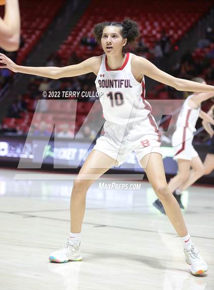 Thumbnail 2 in Viewmont vs. Bountiful (UHSAA 5A Quarterfinal) photogallery.