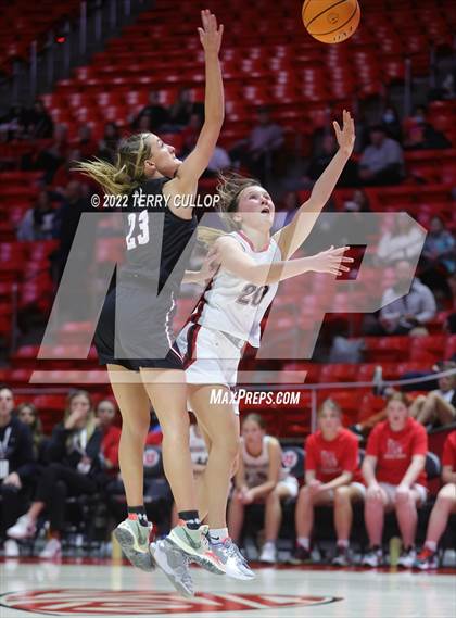 Thumbnail 2 in Viewmont vs. Bountiful (UHSAA 5A Quarterfinal) photogallery.