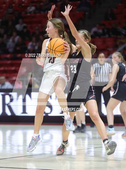 Thumbnail 3 in Viewmont vs. Bountiful (UHSAA 5A Quarterfinal) photogallery.