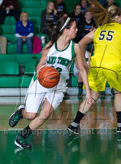 Thumbnail 1 in Triton Central vs. Morristown (Shelby County Tournament) photogallery.