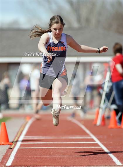 Thumbnail 3 in Fightin' Red Invitational photogallery.