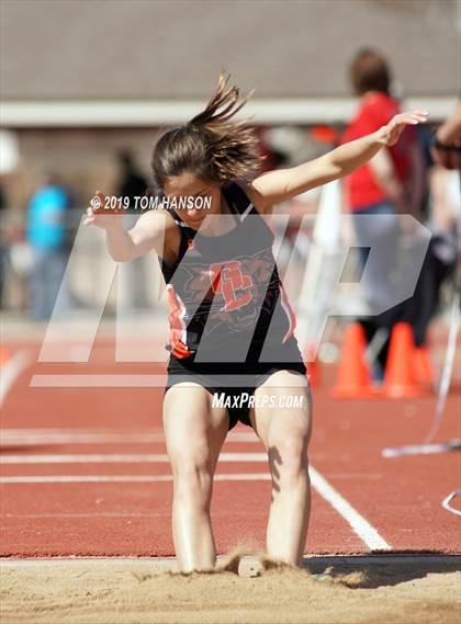 Thumbnail 3 in Fightin' Red Invitational photogallery.