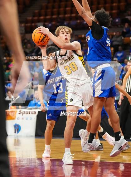 Thumbnail 1 in Fort Lupton vs Prospect Ridge Academy (CHSAA 4A Great 8) photogallery.