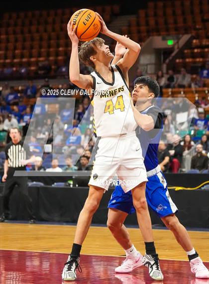 Thumbnail 3 in Fort Lupton vs Prospect Ridge Academy (CHSAA 4A Great 8) photogallery.