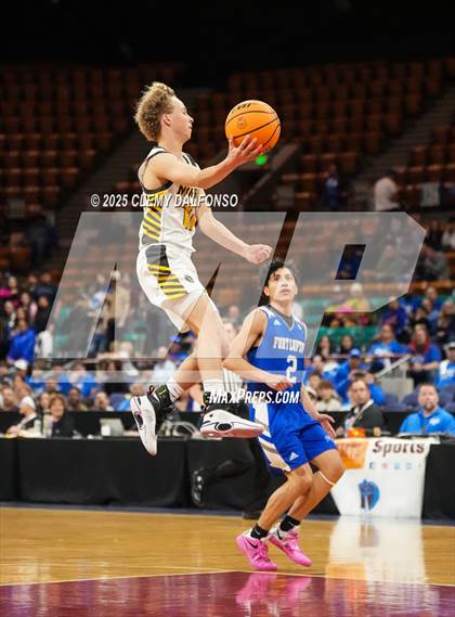 Thumbnail 2 in Fort Lupton vs Prospect Ridge Academy (CHSAA 4A Great 8) photogallery.