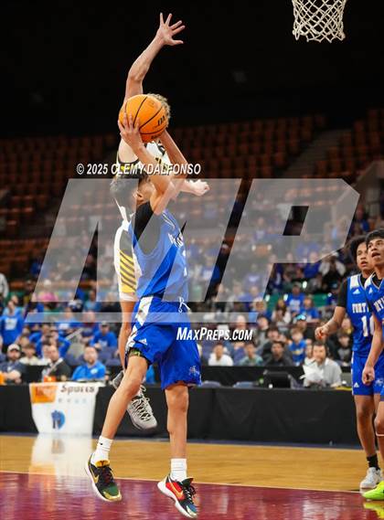 Thumbnail 2 in Fort Lupton vs Prospect Ridge Academy (CHSAA 4A Great 8) photogallery.