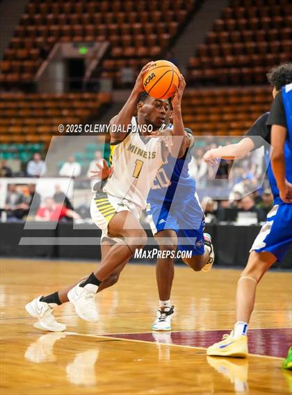 Thumbnail 2 in Fort Lupton vs Prospect Ridge Academy (CHSAA 4A Great 8) photogallery.