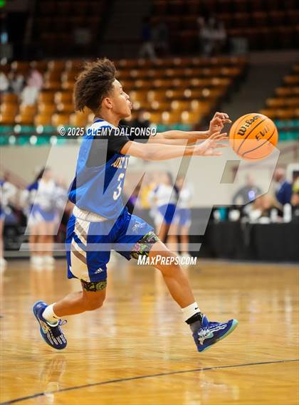 Thumbnail 1 in Fort Lupton vs Prospect Ridge Academy (CHSAA 4A Great 8) photogallery.