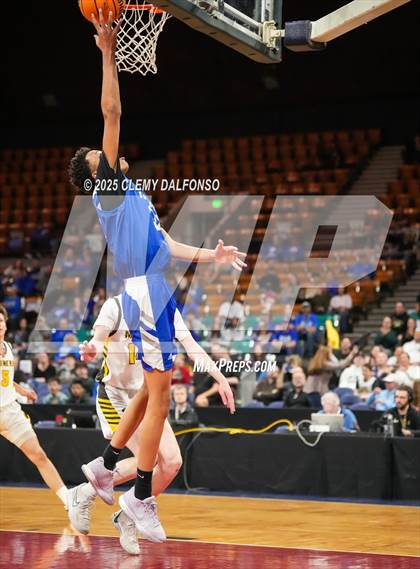 Thumbnail 1 in Fort Lupton vs Prospect Ridge Academy (CHSAA 4A Great 8) photogallery.