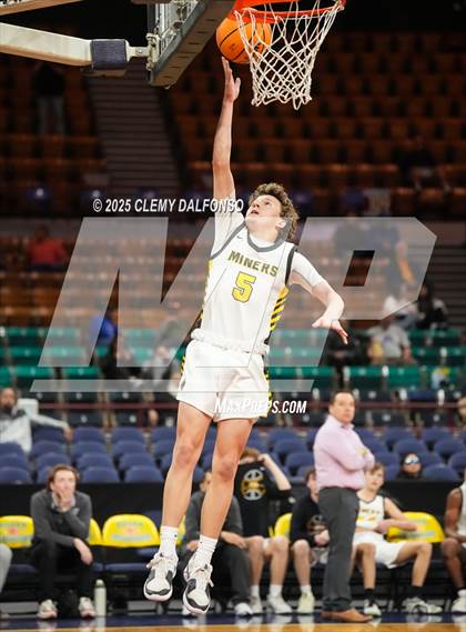 Thumbnail 2 in Fort Lupton vs Prospect Ridge Academy (CHSAA 4A Great 8) photogallery.