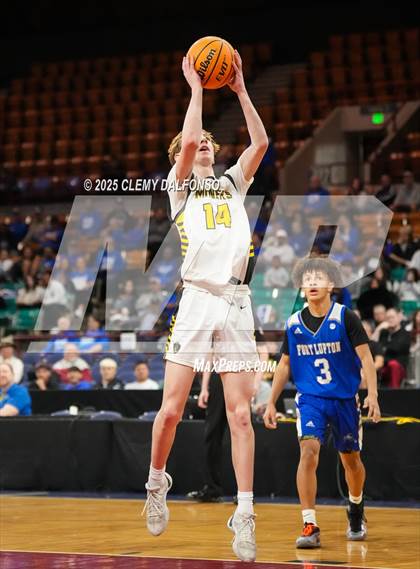 Thumbnail 2 in Fort Lupton vs Prospect Ridge Academy (CHSAA 4A Great 8) photogallery.