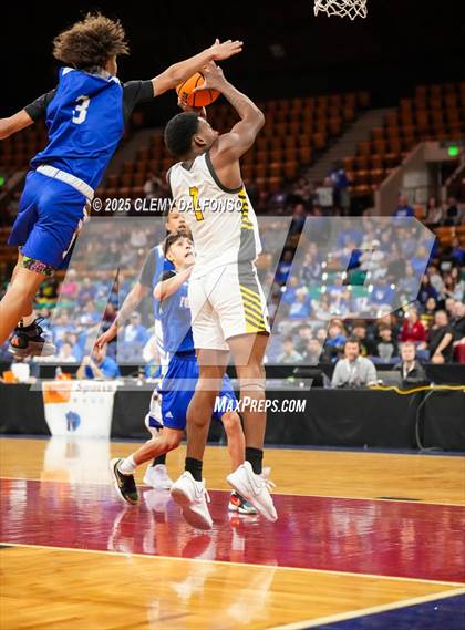 Thumbnail 2 in Fort Lupton vs Prospect Ridge Academy (CHSAA 4A Great 8) photogallery.