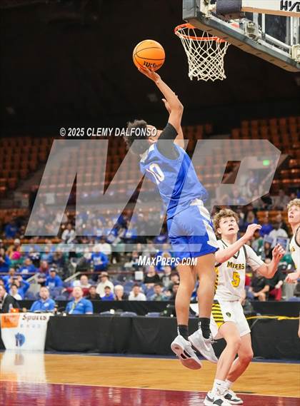 Thumbnail 1 in Fort Lupton vs Prospect Ridge Academy (CHSAA 4A Great 8) photogallery.
